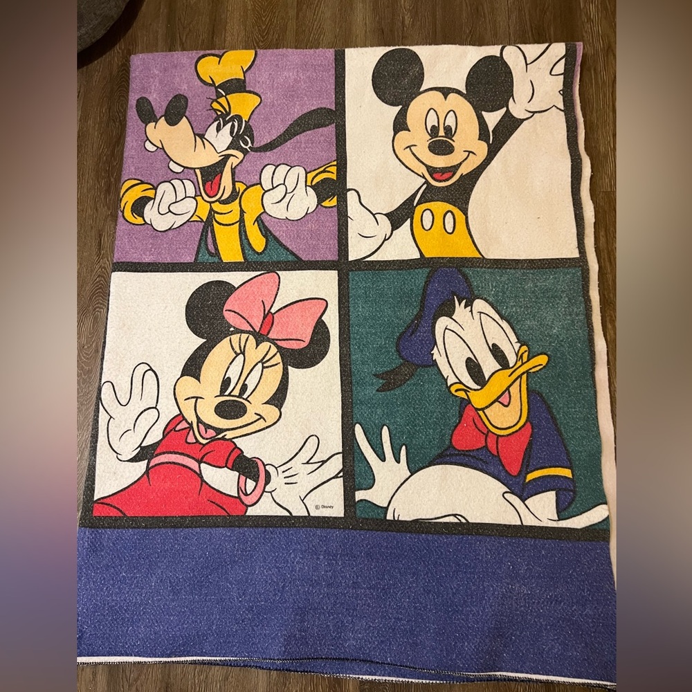 Vintage Made In Usa Disney Characters Blanket 7feet X 5 1/2 Feet